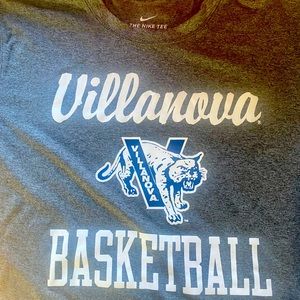 Nike Villanova Basketball T-shirt. Size S.